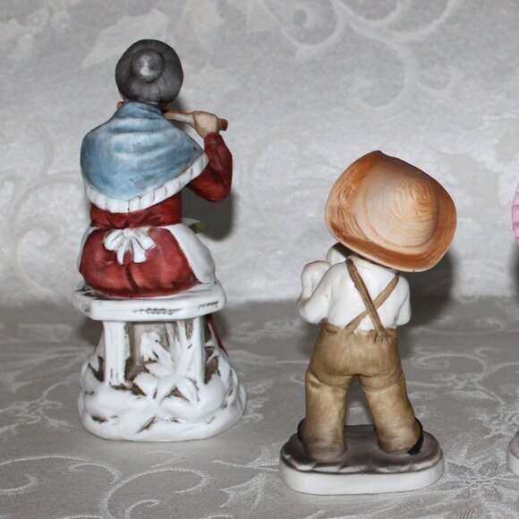 Vintage Bisque Figurine Girl With Kittens - Picture 11 of 12